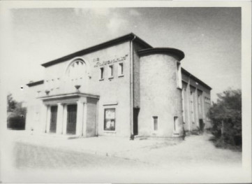 dom ob. kino, skan 3