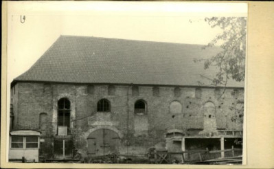 zamek, ob. remiza straży pożarnej, skan 2