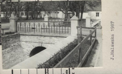 most nad fosą, skan 2