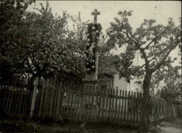 figurka - krzyż, skan 3