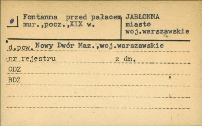 fontanna przed pałacem, skan 1