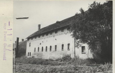 budynek gospodarczy w zespole dworskim, ob. dom, skan 2