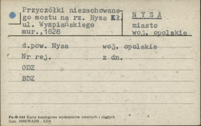 przyczółki niezachowanego mostu, skan 1