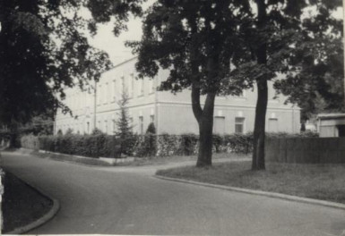 koszary 11 Charkowskiego Pułku Ułanów Rosyjskich, ob. 25 Pułk Łączności - sztab, skan 3