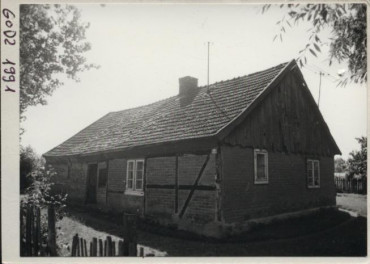 budynek mieszkalno-gospodarczy, skan 3