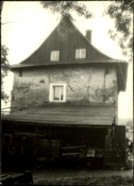 dwór, skan 4