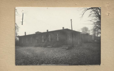 budynek d. szpitala (ob. przedszkole) - os. rob. Nikiszowiec, skan 2