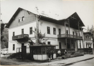 dom wycieczkowy, skan 2
