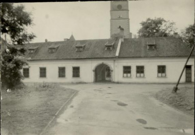 oficyny zamkowe, ob. technikum przem. l., skan 3