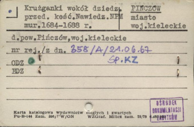 krużganki wokół dziedzic. przed kość. Nawiedz. NPM, skan 1