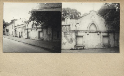 fragment muru przy ulicy, skan 2