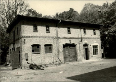 budynek gospodarczy III, skan 2