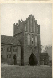 wysoka brama, skan 3