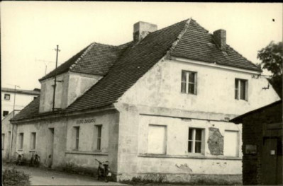 pozostałości dworu - dom w pdowórzu folwarcznym, skan 3