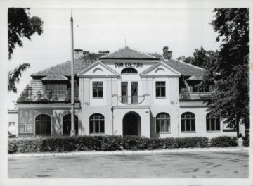 dom, ob. Dom Kultury, skan 3