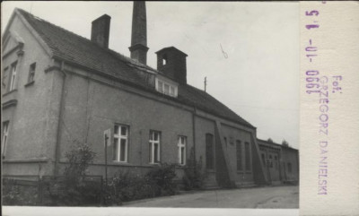 budynek przemysłowy, skan 2