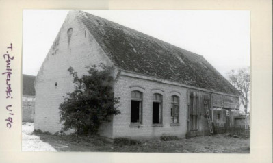 dom pół ze stodołą, skan 2