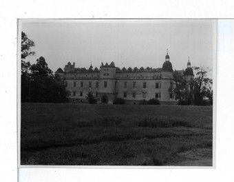 26 fotografii czarno-białych, skan 16