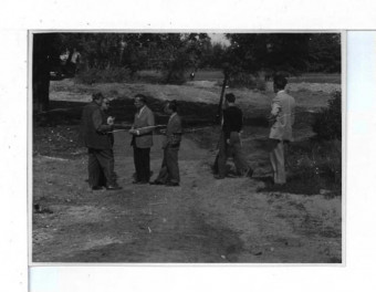 26 fotografii czarno-białych, skan 21