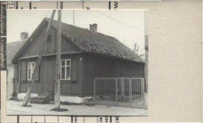 dom, ob. sklep meblowy, skan 2