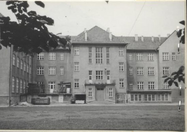 budynek ob. gimnazjum, skan 3