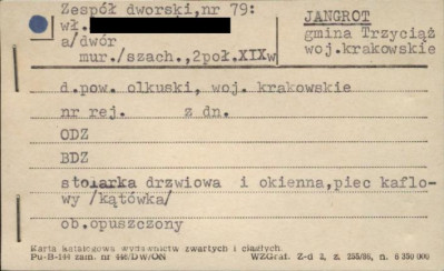dwór w zespole dworskim, skan 1