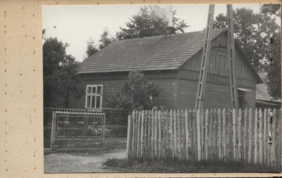 dom w zagrodzie, skan 2
