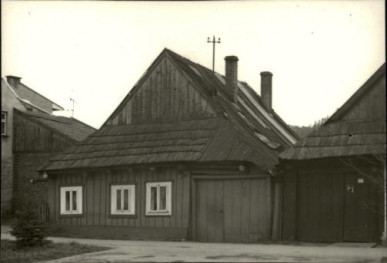 dom, skan 7