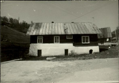 dom i zabudowania gospodarcze, skan 3