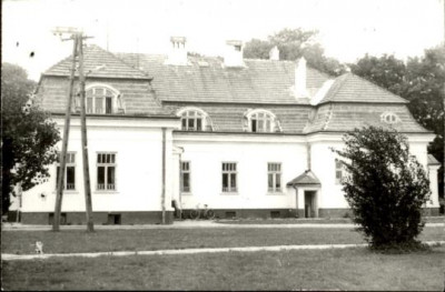 dwór, skan 4