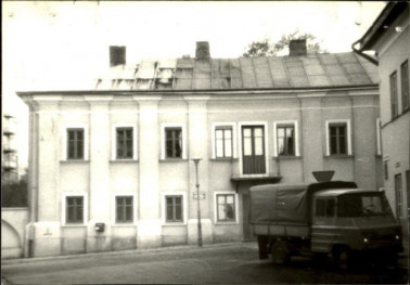 dom parafialny, tzw. wikarówka, skan 2