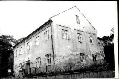 dwór lub ochronka, dom, skan 4