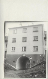 dom - brama, skan 2