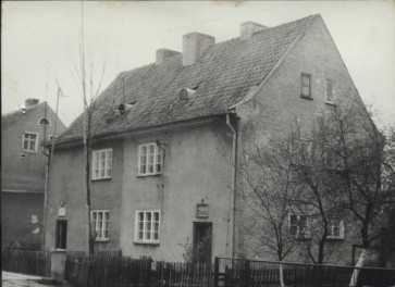 dom, skan 7