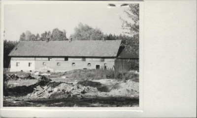 dom z oborą, skan 2