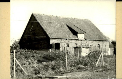 budynek gospodarczy przy czworaku, ob. dom, skan 2