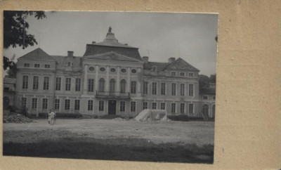 pałac, ob. Muzeum Narod. w Poznaniu, skan 3