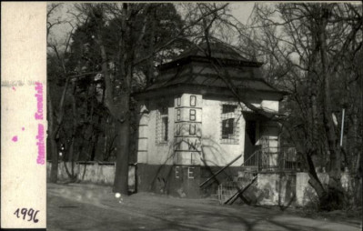 budynek bramny przy pałacyku, skan 2