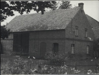budynek gospodarczy, skan 3