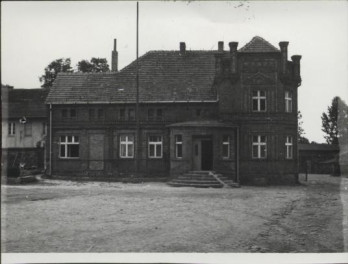 dom na folwarku, skan 2