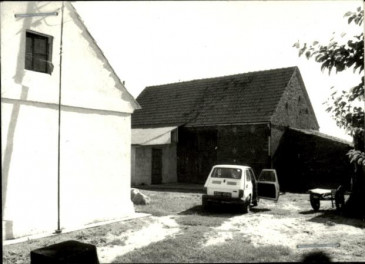 stodoła w zagrodzie, skan 2