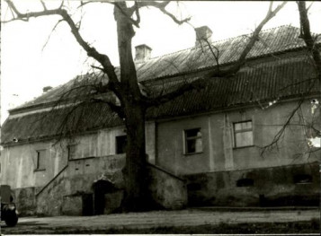 dwór, skan 3