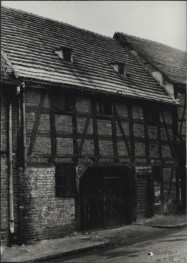 magazyny, spichlerze, skan 3