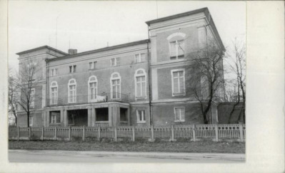 dwór, skan 2