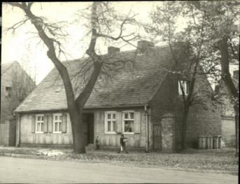 dom, skan 4