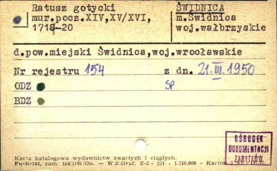 ratusz gotycki, skan 1