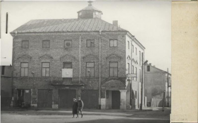 dom/kino, ob. straż pożarna, skan 2