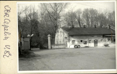 stróżówka, brama, chlewnia, ob. PGR, skan 2