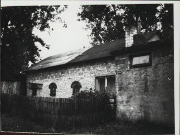 zagroda - budynek gospodarczy, skan 3