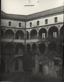 zamek, ob. muzeum, skan 2